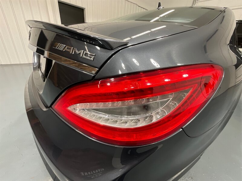 2012 Mercedes-Benz CLS 63 AMG Coupe 4-Dr/V8, Twin Turbo / 1-OWNER  / Leather w. Heated & Cooled & Massage seats / Sunroof / Navigation - Photo 27 - Gladstone, OR 97027