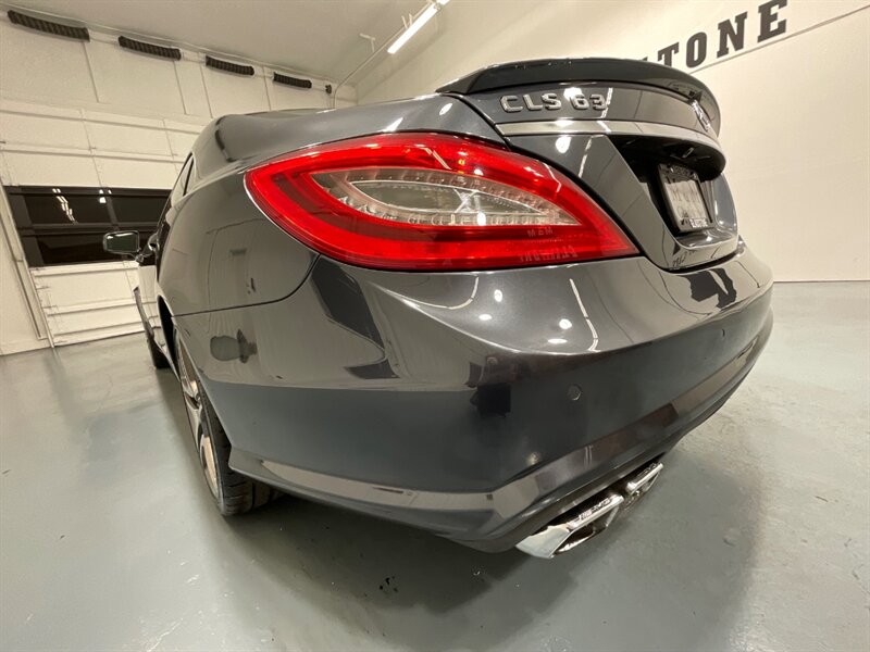 2012 Mercedes-Benz CLS 63 AMG Coupe 4-Dr/V8, Twin Turbo / 1-OWNER  / Leather w. Heated & Cooled & Massage seats / Sunroof / Navigation - Photo 34 - Gladstone, OR 97027