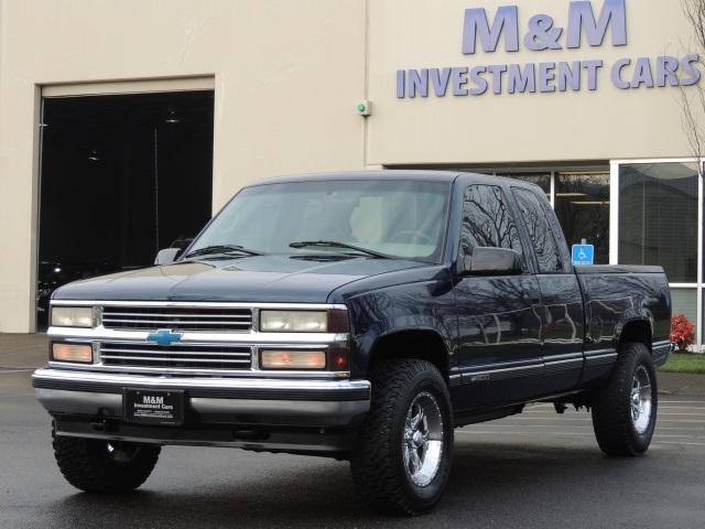 1996 Chevrolet Silverado 1500 4X4 / LOW MILES   - Photo 1 - Portland, OR 97217