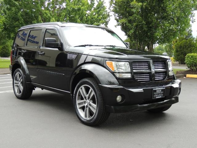 2011 Dodge Nitro DETONATOR / 4X4 / LEATHER / Navigation / Moon Roof   - Photo 2 - Portland, OR 97217