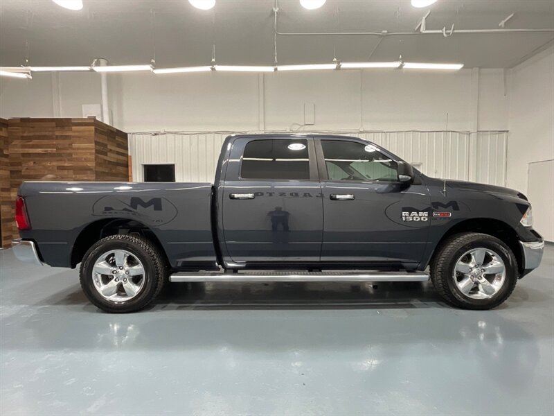 2015 RAM 1500 Lone Star 4X4 / 3.0L V6 ECODIESEL / Leather heated  / ZERO RUST - Photo 4 - Gladstone, OR 97027