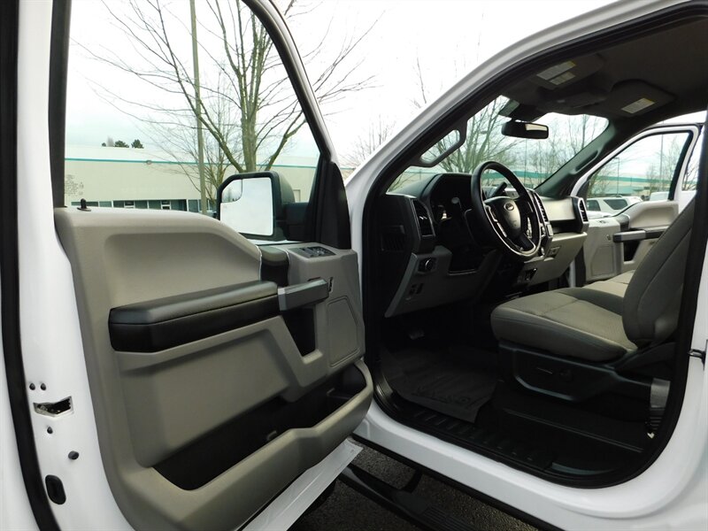 2019 Ford F-150 XLT FX4 Off Rd CrewCab 4X4 / 6inc LIFT/6,000 MILES   - Photo 12 - Portland, OR 97217