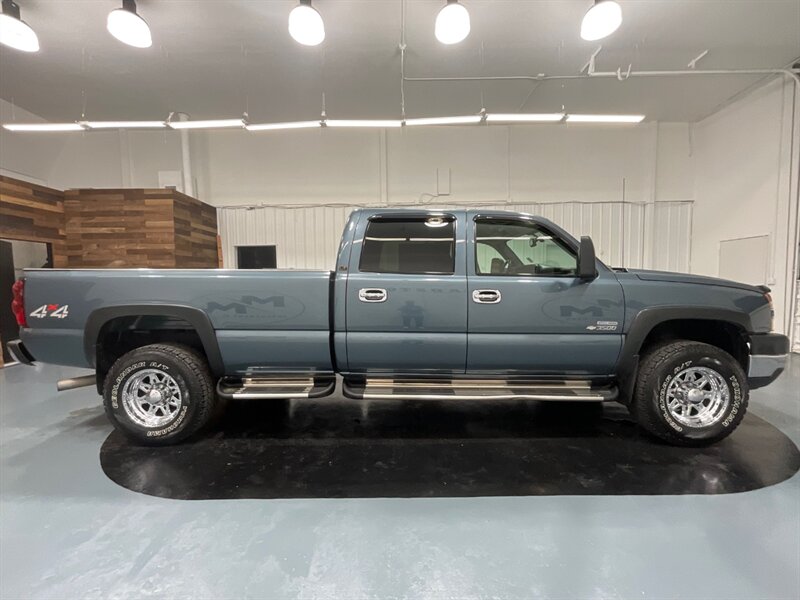 2006 Chevrolet Silverado 3500 LT Crew Cab 4X4 / 6.6L DIESEL / LBZ / 69K MILES  / LOCAL RUST FREE / LONG BED - Photo 4 - Gladstone, OR 97027