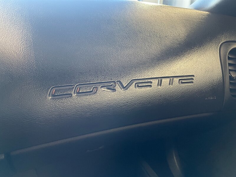 2008 Chevrolet Corvette Convertible / Leather Heated seats / 99,000 MILES   - Photo 34 - Gladstone, OR 97027