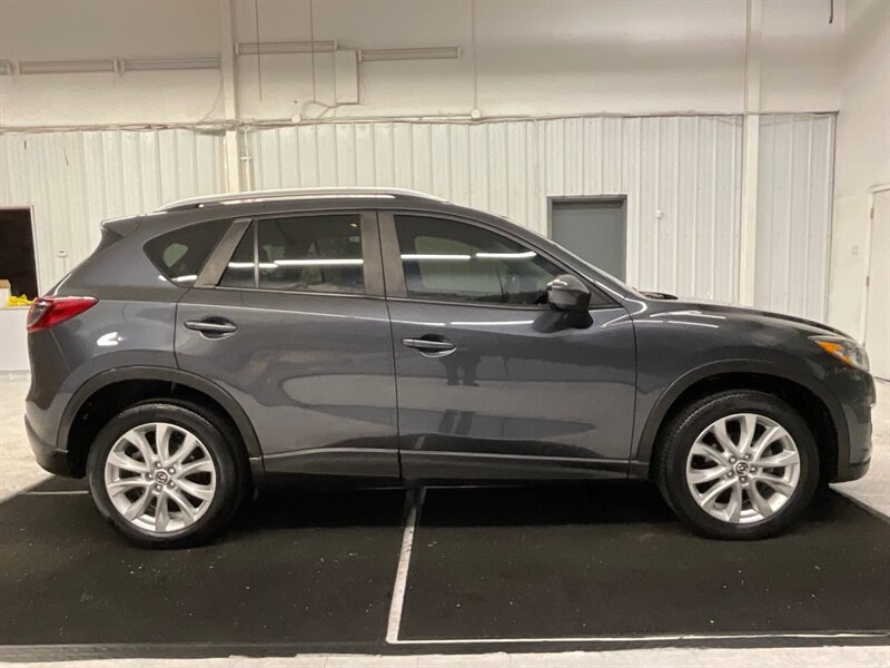 2014 Mazda CX-5 Grand Touring / 1-OWNER / Leather Heated Seats  / Sunroof / Backup Camera - Photo 4 - Gladstone, OR 97027