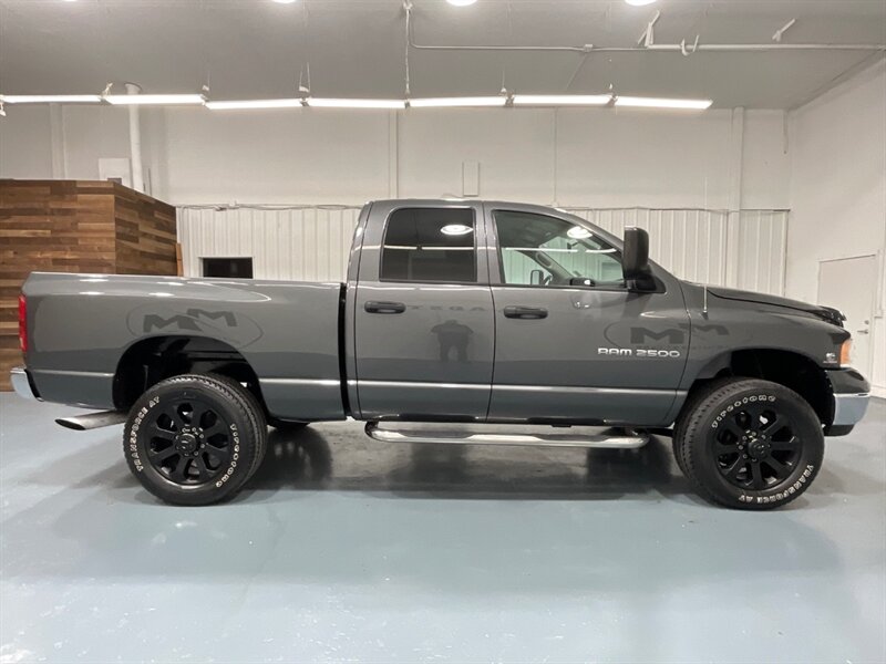 2004 Dodge Ram 2500 SLT Quad Cab 4X4 / 5.9L DIESEL / 33,000 MILES  / LOCAL TRUCK / ZERO RUST / SHORT BED / NEVER HAD A GOOSE NECK OR A FIFTH WHEEL INSTALLED - Photo 4 - Gladstone, OR 97027