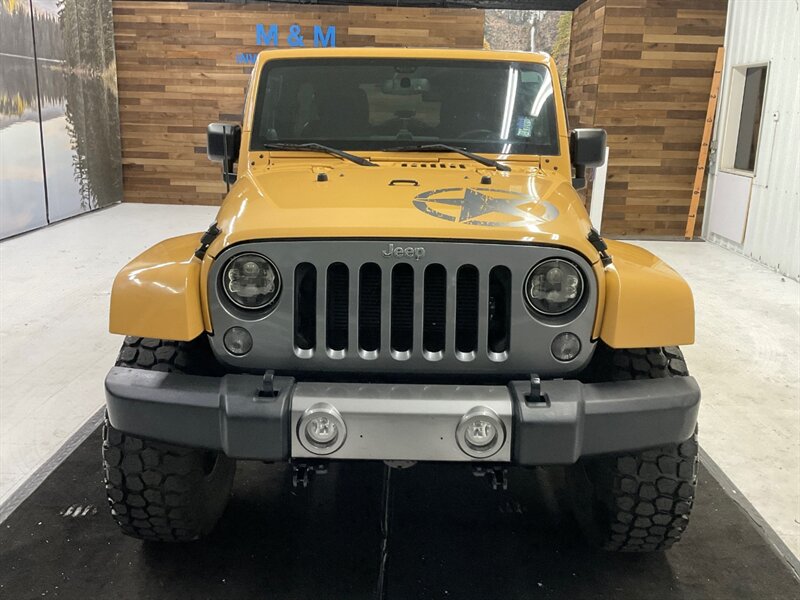 2014 Jeep Wrangler Unlimited Freedom Edition 4X4 / 3.6L V6 / LIFTED  / HARD TOP / LIFTED w. 35 " MUD TIRES & 16 " BLACK WHEELS - Photo 5 - Gladstone, OR 97027