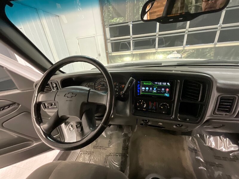 2006 Chevrolet Silverado 1500 LT Crew Cab 4X4 / 5.3L V8 / LOCAL TRUCK /RUST FREE  / FUEL WHEELS / Great Service History - Photo 18 - Gladstone, OR 97027