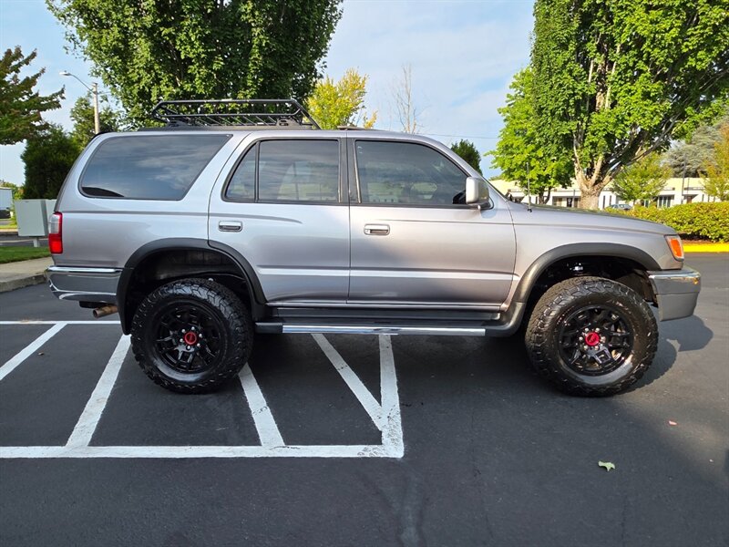 2001 Toyota 4Runner 4X4 / V6 3.4 L / BF GOODRICH / TRD WHEELS / LIFTED / SUN ROOF / LOW MILES - Photo 4 - Portland, OR 97217