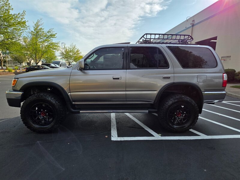 2001 Toyota 4Runner 4X4 / V6 3.4 L / BF GOODRICH / TRD WHEELS / LIFTED / SUN ROOF / LOW MILES - Photo 3 - Portland, OR 97217