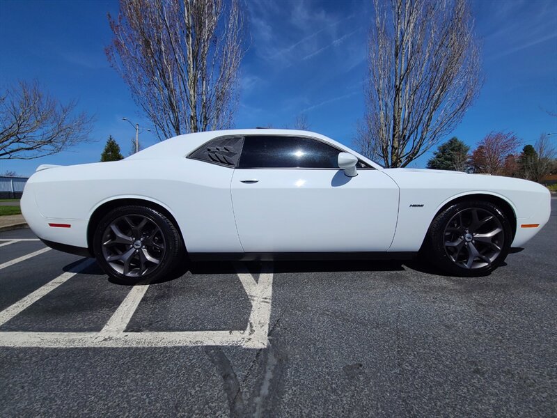 2018 Dodge Challenger R/T PLUS / V8 HEMI 5.7L / LAUNCH CONTROL / 18K MLS  / Nappa-Alcantara SEATS / LIKE NEW / 375HP / 18,000 MILES - Photo 4 - Portland, OR 97217