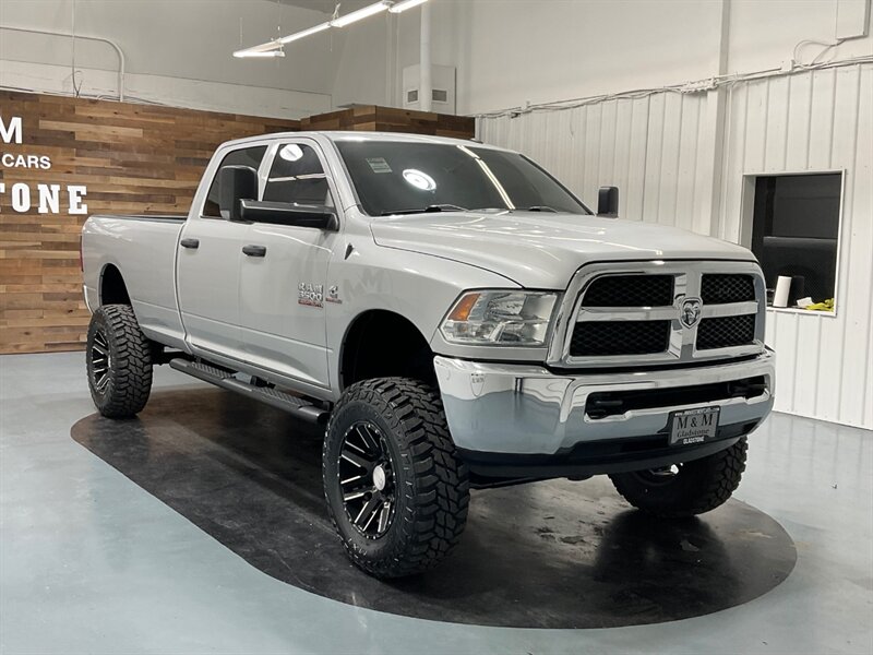 2016 RAM 3500 Tradesman 4X4 / 6.7L DIESEL / AISIN TRANNY /LIFTED  / 1-OWNER / NEW 37 " MUD TIRES - Photo 2 - Gladstone, OR 97027