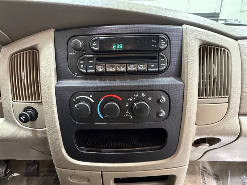 2005 Dodge Ram 2500 Big Horn 4X4 5.9L DIESEL 6-SPEED MANUAL /95K MILES  /BRAND NEW TIRES / ZERO RUST - Photo 18 - Gladstone, OR 97027