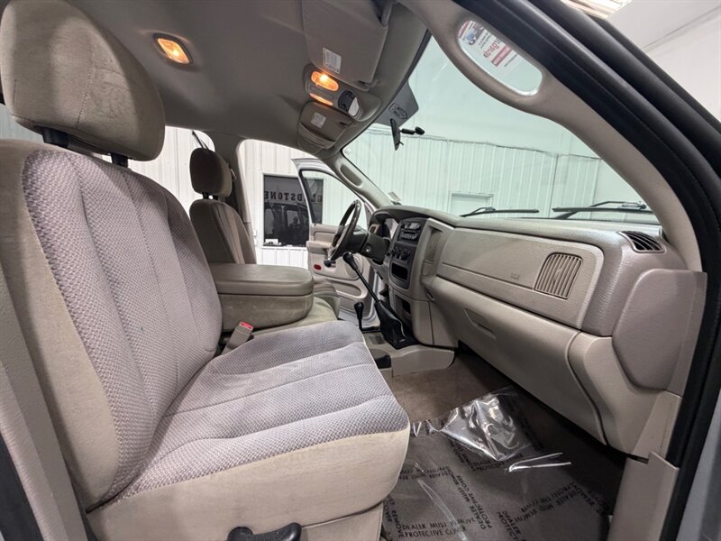 2005 Dodge Ram 2500 Big Horn 4X4 5.9L DIESEL 6-SPEED MANUAL /95K MILES  /BRAND NEW TIRES / ZERO RUST - Photo 15 - Gladstone, OR 97027