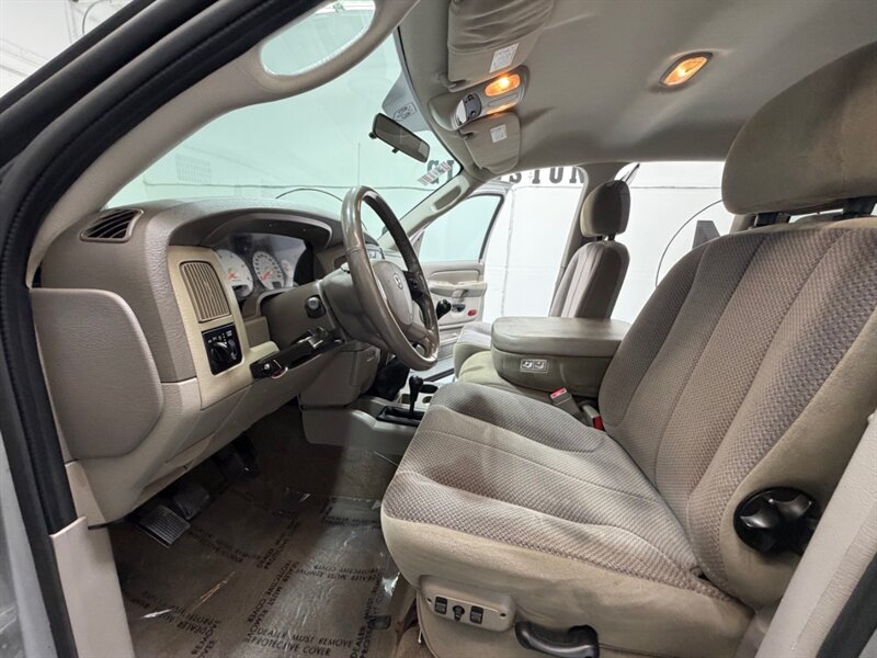 2005 Dodge Ram 2500 Big Horn 4X4 5.9L DIESEL 6-SPEED MANUAL /95K MILES  /BRAND NEW TIRES / ZERO RUST - Photo 12 - Gladstone, OR 97027