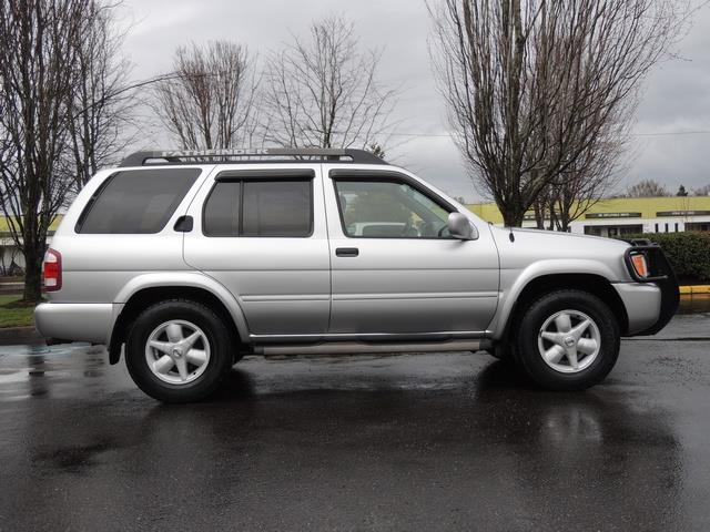 2002 Nissan Pathfinder SE / Sport Utility / 4WD / 5-SPEED MANUAL   - Photo 4 - Portland, OR 97217