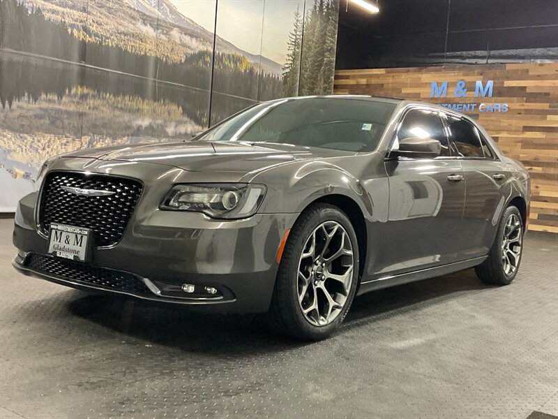 2015 Chrysler 300 Series S Sedan 300S / Panor   - Photo 1 - Gladstone, OR 97027