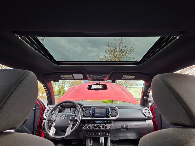 2016 Toyota Tacoma 4X4 TRD OFF ROAD CRAWL CONTROL DIFF LOCK / LIFTED / SUNROOF / FUEL WHEELS / NEW TIRES / 1-OWNER - Photo 16 - Portland, OR 97217