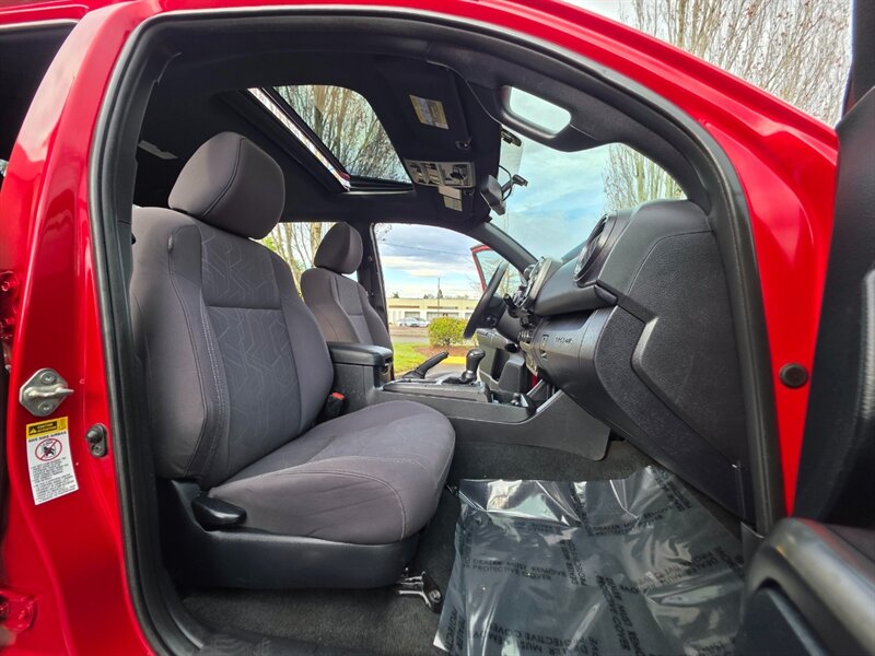 2016 Toyota Tacoma 4X4 TRD OFF ROAD CRAWL CONTROL DIFF LOCK / LIFTED / SUNROOF / FUEL WHEELS / NEW TIRES / 1-OWNER - Photo 14 - Portland, OR 97217