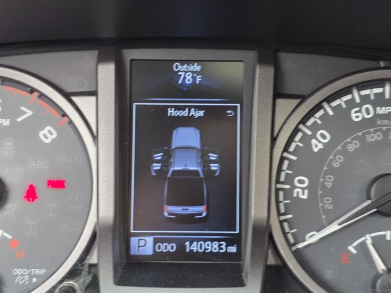 2016 Toyota Tacoma 4X4 TRD OFF ROAD CRAWL CONTROL DIFF LOCK / LIFTED / SUNROOF / FUEL WHEELS / NEW TIRES / 1-OWNER - Photo 46 - Portland, OR 97217