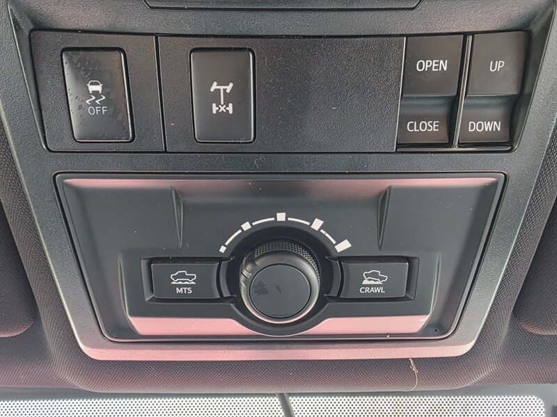 2016 Toyota Tacoma 4X4 TRD OFF ROAD CRAWL CONTROL DIFF LOCK / LIFTED / SUNROOF / FUEL WHEELS / NEW TIRES / 1-OWNER - Photo 33 - Portland, OR 97217