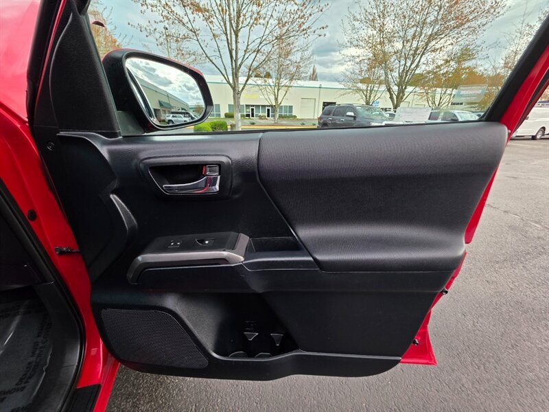 2016 Toyota Tacoma 4X4 TRD OFF ROAD CRAWL CONTROL DIFF LOCK / LIFTED / SUNROOF / FUEL WHEELS / NEW TIRES / 1-OWNER - Photo 52 - Portland, OR 97217