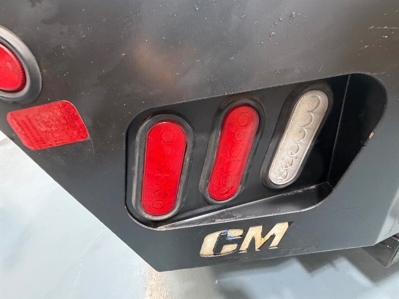 2017 RAM 3500 Tradesman 4X4 6-SPEED MANUAL 6.7L CUMMINS DIESEL /DUALLY /FLAT BED /LONG BED /ZERO RUST / 89K MILES - Photo 28 - Gladstone, OR 97027