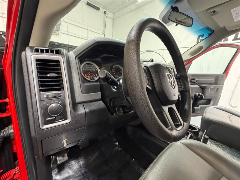 2017 RAM 3500 Tradesman 4X4 6-SPEED MANUAL 6.7L CUMMINS DIESEL /DUALLY /FLAT BED /LONG BED /ZERO RUST / 89K MILES - Photo 36 - Gladstone, OR 97027