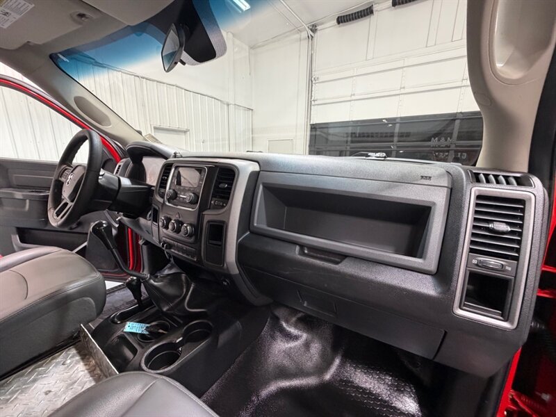 2017 RAM 3500 Tradesman 4X4 6-SPEED MANUAL 6.7L CUMMINS DIESEL /DUALLY /FLAT BED /LONG BED /ZERO RUST / 89K MILES - Photo 37 - Gladstone, OR 97027