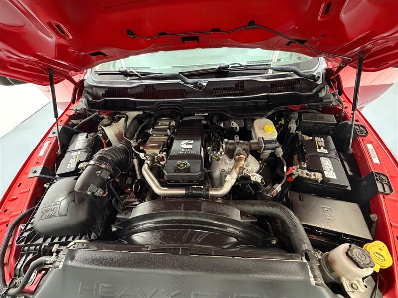 2017 RAM 3500 Tradesman 4X4 6-SPEED MANUAL 6.7L CUMMINS DIESEL /DUALLY /FLAT BED /LONG BED /ZERO RUST / 89K MILES - Photo 42 - Gladstone, OR 97027