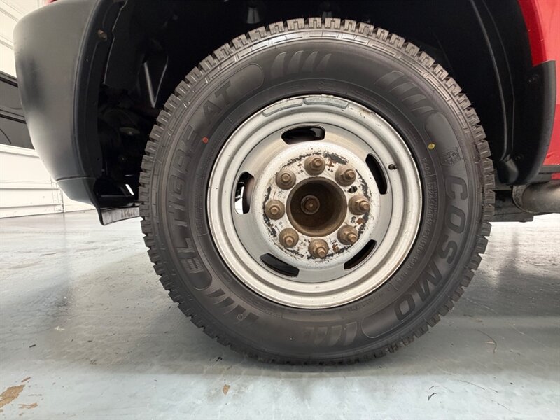 2017 RAM 3500 Tradesman 4X4 6-SPEED MANUAL 6.7L CUMMINS DIESEL /DUALLY /FLAT BED /LONG BED /ZERO RUST / 89K MILES - Photo 21 - Gladstone, OR 97027