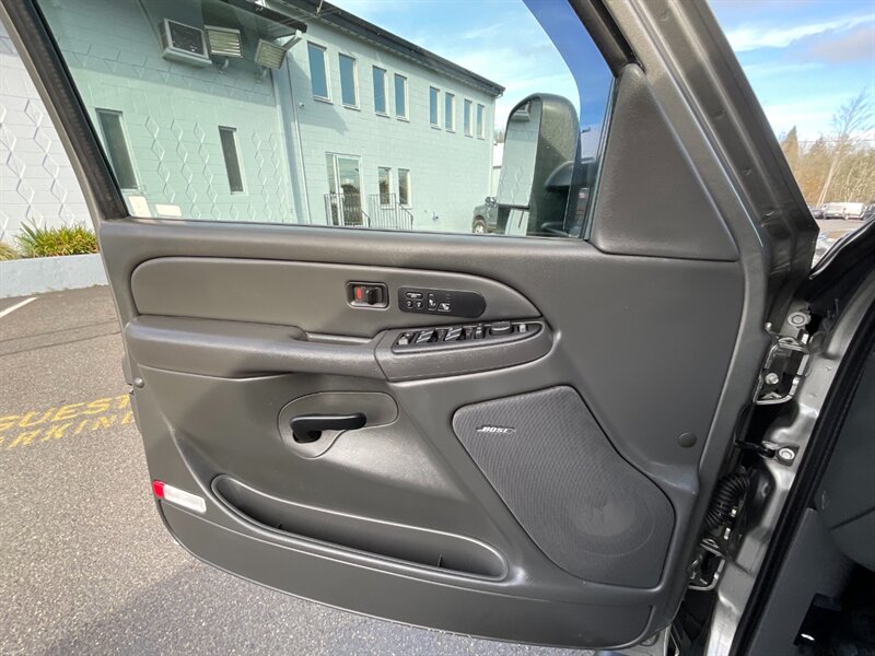 2007 Chevrolet Silverado 2500 LT Crew Cab 4X4 / 6.6L DIESEL / LBZ MOTOR  Leather & Heated Seats / LBZ MOTOR  / LOCAL TRUCK / RUST FREE / 109,000 MILES - Photo 16 - Gladstone, OR 97027