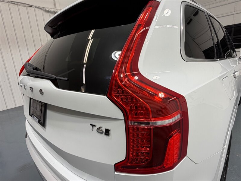 2018 Volvo XC90 T6 Momentum AWD 3RD ROW SEAT Panoramic Sunroof / Momentum Plus Pkg - Photo 28 - Gladstone, OR 97027