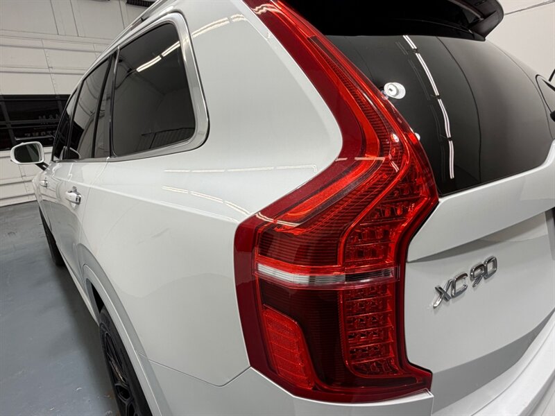 2018 Volvo XC90 T6 Momentum AWD 3RD ROW SEAT Panoramic Sunroof / Momentum Plus Pkg - Photo 29 - Gladstone, OR 97027