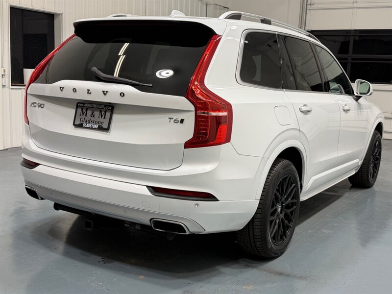 2018 Volvo XC90 T6 Momentum AWD 3RD ROW SEAT Panoramic Sunroof / Momentum Plus Pkg - Photo 7 - Gladstone, OR 97027