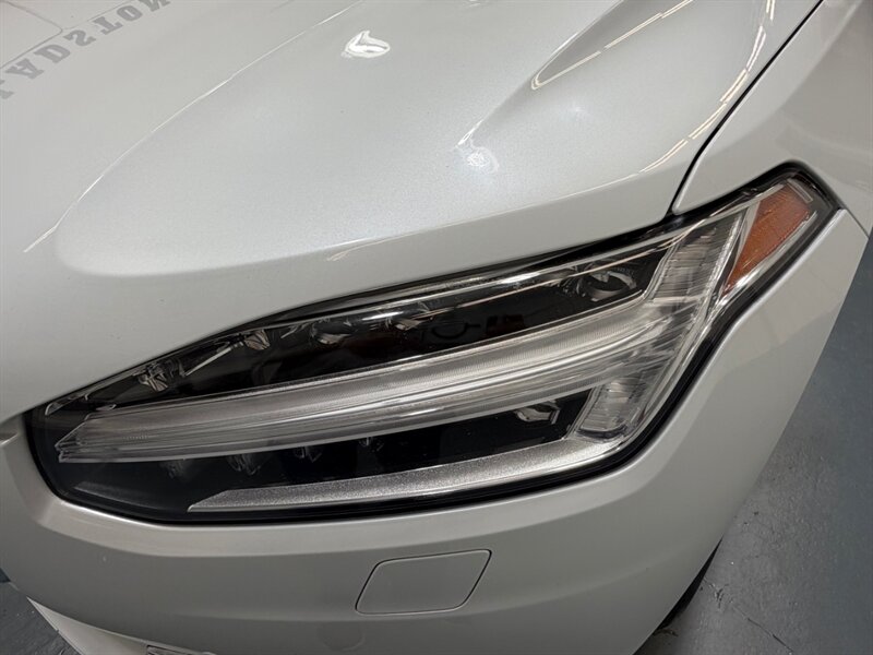 2018 Volvo XC90 T6 Momentum AWD 3RD ROW SEAT Panoramic Sunroof / Momentum Plus Pkg - Photo 26 - Gladstone, OR 97027