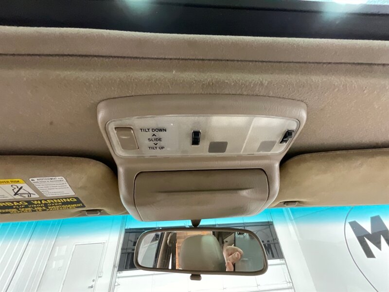 2000 Toyota 4Runner Limited 4X4 / 3.4L V6 / Rear Diff Lock / 1-OWNER  / LOCAL TOYOTA w. ZERO RUST / TIMING BELT SERVICE DONE - Photo 41 - Gladstone, OR 97027