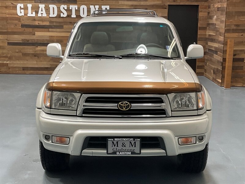 2000 Toyota 4Runner Limited 4X4 / 3.4L V6 / Rear Diff Lock / 1-OWNER  / LOCAL TOYOTA w. ZERO RUST / TIMING BELT SERVICE DONE - Photo 5 - Gladstone, OR 97027