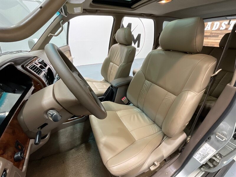 2000 Toyota 4Runner Limited 4X4 / 3.4L V6 / Rear Diff Lock / 1-OWNER  / LOCAL TOYOTA w. ZERO RUST / TIMING BELT SERVICE DONE - Photo 35 - Gladstone, OR 97027