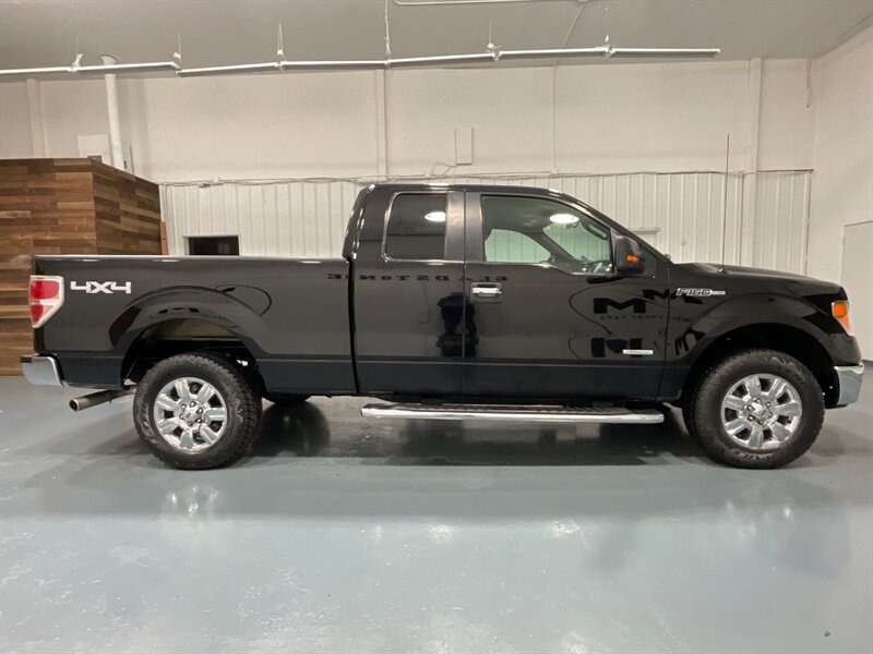 2011 Ford F-150 XLT 4X4 / 3.5L V6 EcoBoost / 1-OWNER LOCAL   - Photo 4 - Gladstone, OR 97027