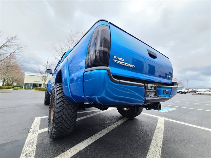 2007 Toyota Tacoma TRD 4X4 / V6 4.0L / 6 SPEED / LOW MILES / LIFTED  / MANUAL / CUSTOM WHEELS / NEW TIRES / LOCAL / RUST FREE - Photo 12 - Portland, OR 97217