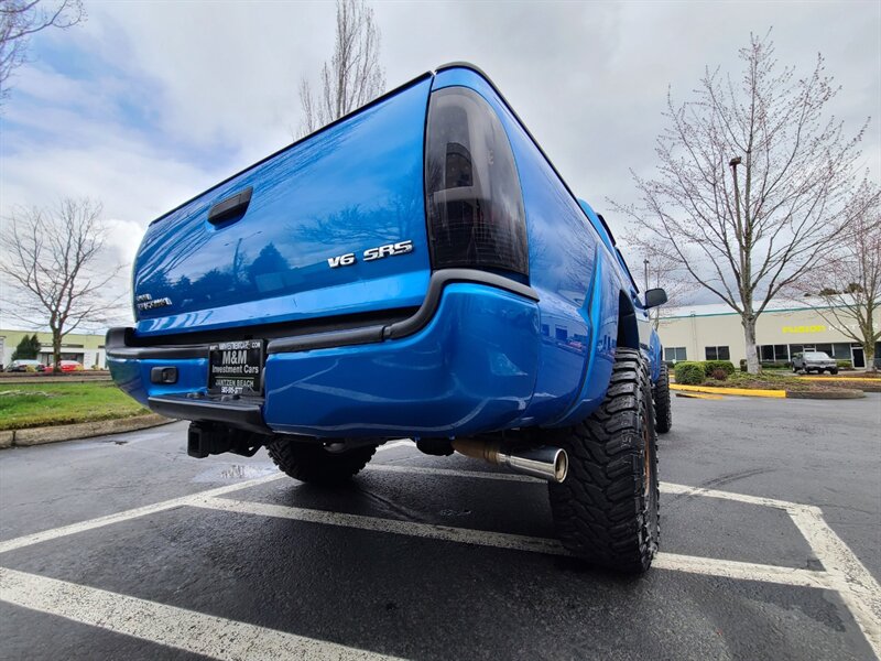 2007 Toyota Tacoma TRD 4X4 / V6 4.0L / 6 SPEED / LOW MILES / LIFTED  / MANUAL / CUSTOM WHEELS / NEW TIRES / LOCAL / RUST FREE - Photo 11 - Portland, OR 97217