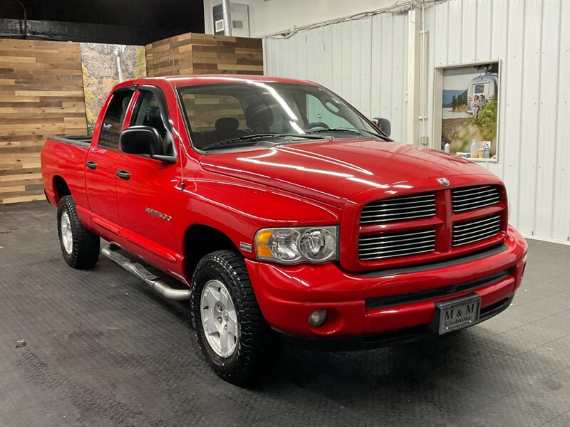 2005 Dodge Ram 1500 SLT 4dr Quad Cab 4X4 / 5.7L V8 / LOCAL & CLEAN   - Photo 2 - Gladstone, OR 97027