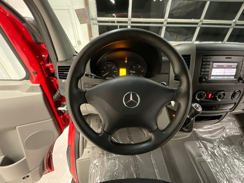 2016 Mercedes-Benz Sprinter 2500 CARGO VAN  / 2.1L 4Cyl DIESEL / 1-OWNER  / Backup Camera / Standard Roof & 144 " WB / Excel Cond - Photo 32 - Gladstone, OR 97027