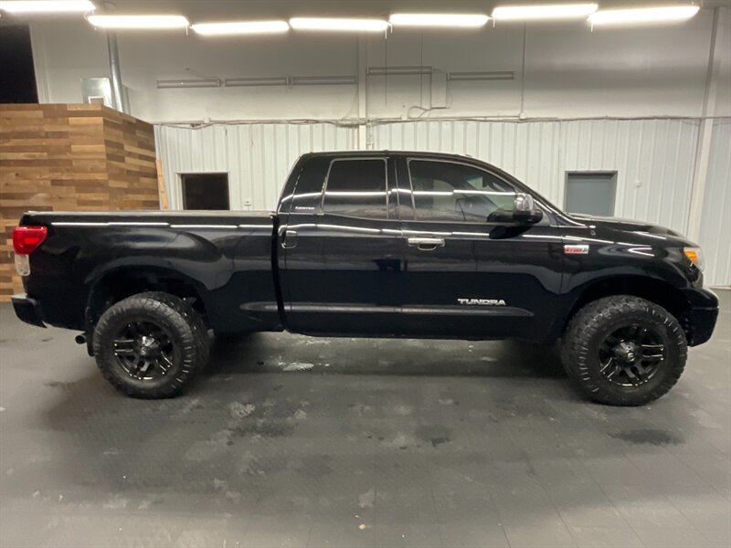 2013 Toyota Tundra Limited 4X4 / 5.7L V8 / Leather / LIFTED & SHARP  Leather & Heated Seats / Backup Camera / LOCAL TRUCK / RUST FREE - Photo 4 - Gladstone, OR 97027