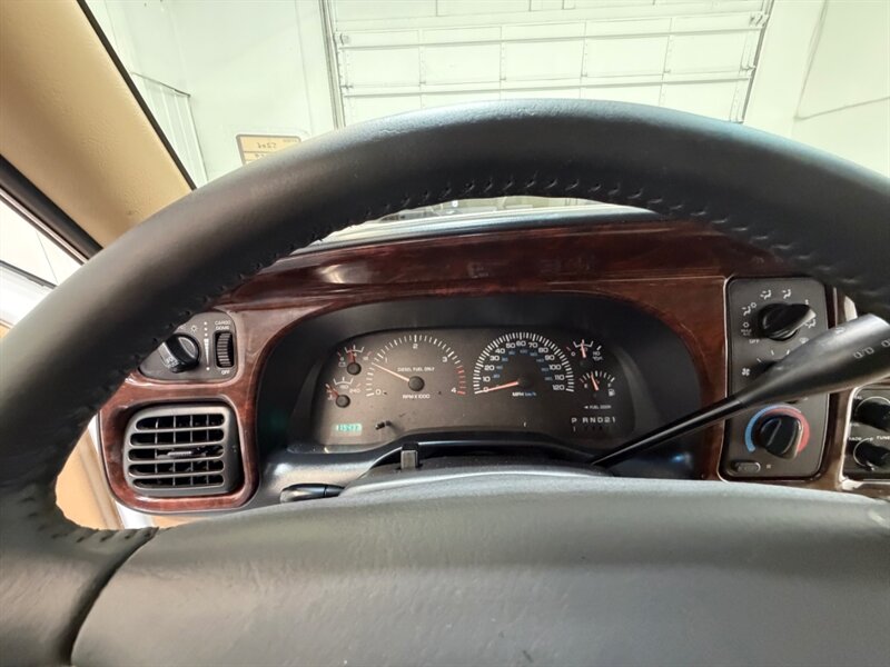 1999 Dodge Ram 3500 Laramie SLT 4X4 5.9L DIESEL / DUALLY / ZERO RUST / Leather Seats / BRAND NEW TIRES / 119K MILES - Photo 41 - Gladstone, OR 97027