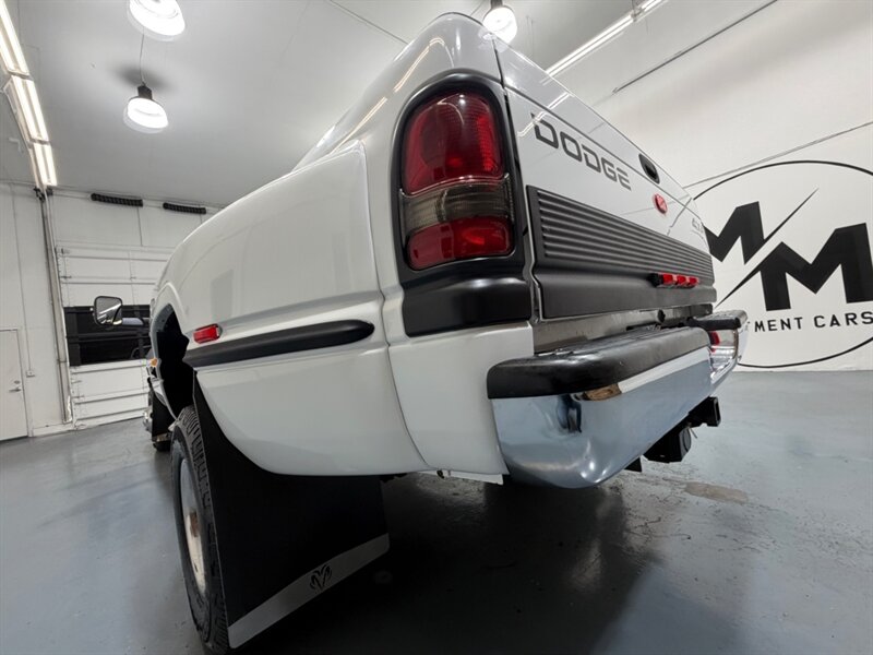 1999 Dodge Ram 3500 Laramie SLT 4X4 5.9L DIESEL / DUALLY / ZERO RUST / Leather Seats / BRAND NEW TIRES / 119K MILES - Photo 57 - Gladstone, OR 97027