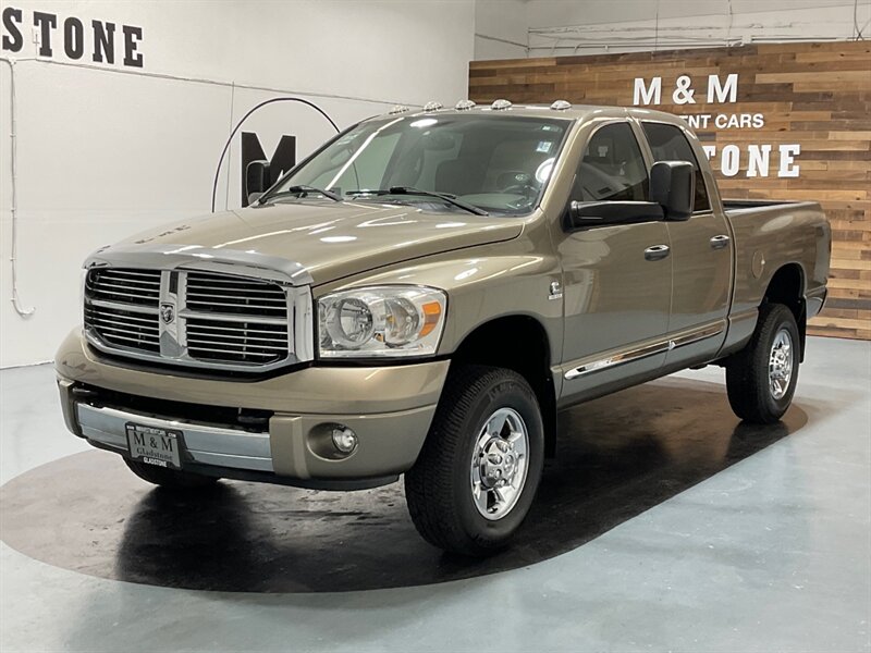 2006 Dodge Ram 2500 Laramie Quad Cab 4X4 / 5.9L CUMMINS DIESEL / CLEAN  / Sunroof / Leather - Photo 1 - Gladstone, OR 97027