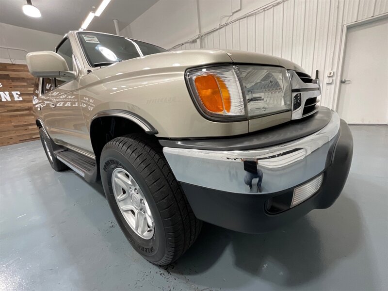 2002 Toyota 4Runner SR5 4X4 / V6 / 1-OWNER / 102,000 MILES  / FRESH TIMING BELT SERVICE DONE - Photo 49 - Gladstone, OR 97027