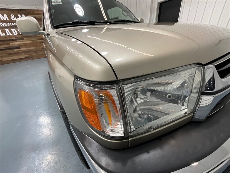 2002 Toyota 4Runner SR5 4X4 / V6 / 1-OWNER / 102,000 MILES  / FRESH TIMING BELT SERVICE DONE - Photo 27 - Gladstone, OR 97027